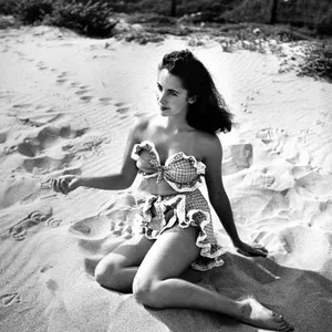 Elizabeth Taylor Elizabeth Taylor