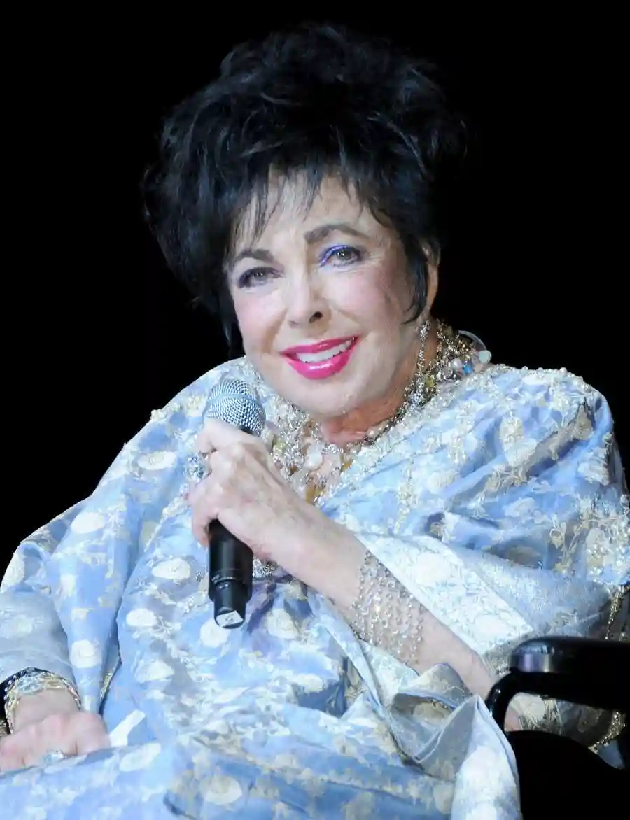 Elizabeth Taylor Elizabeth Taylor