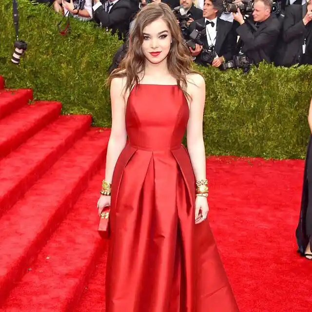 Hailee Steinfeld Hailee Steinfeld