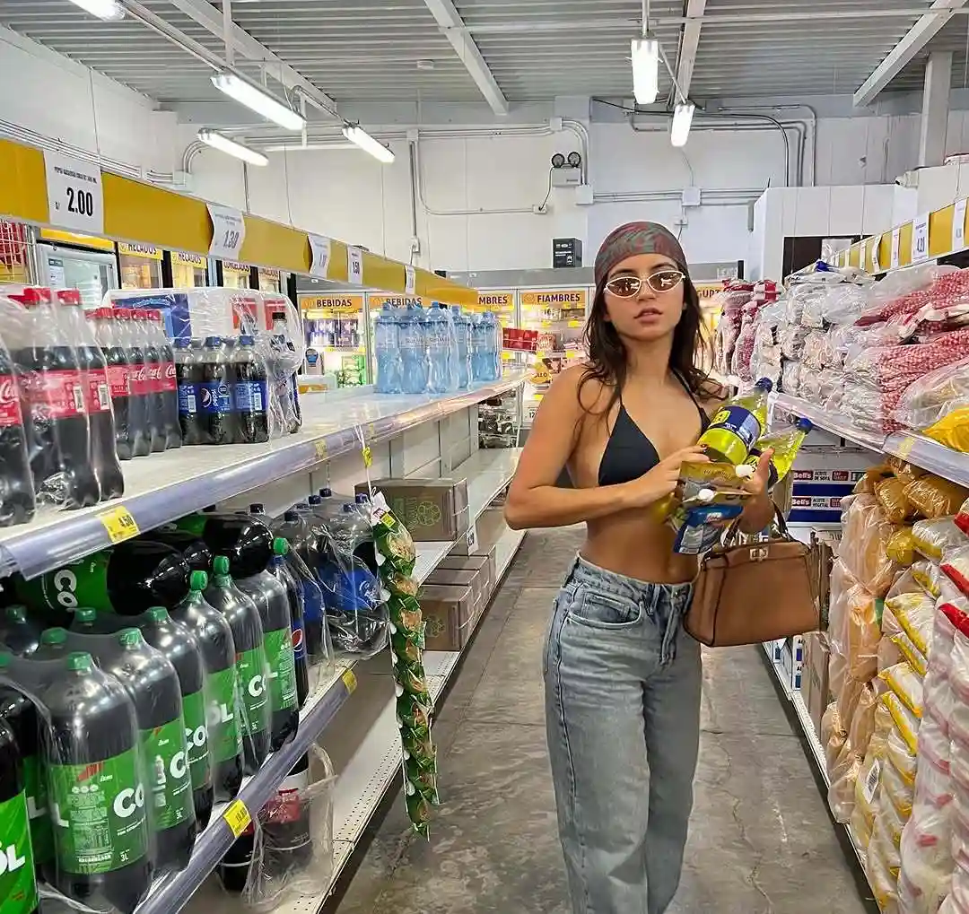 Isabela Merced Isabela Merced