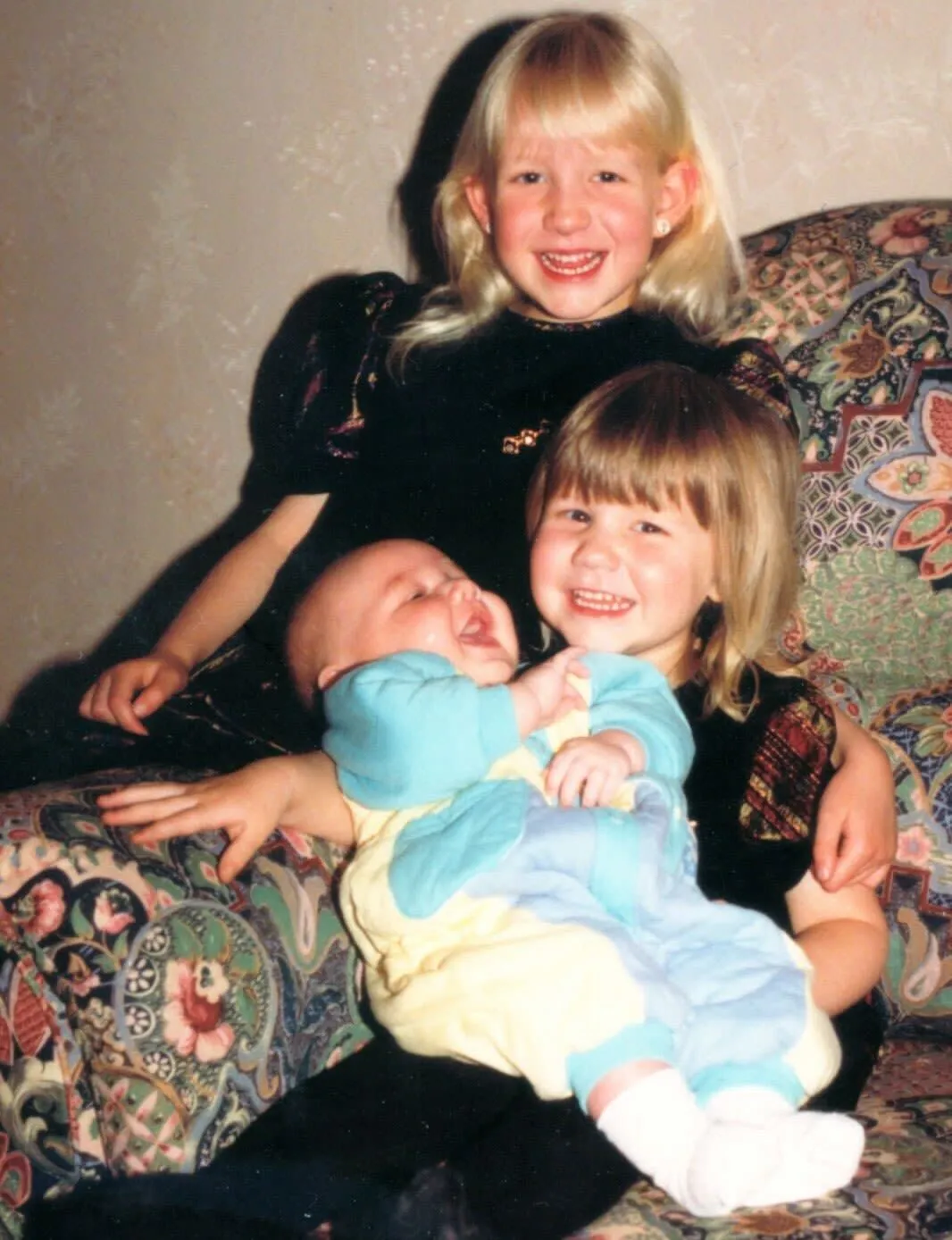 Liam Payne Liam James Payne with his sisters Nicola Payne and Ruth Payne