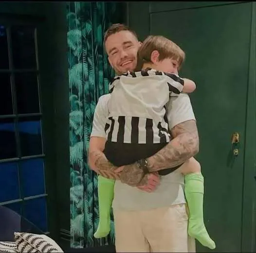 Liam Payne Liam James Payne with his son Bear Grey Payne