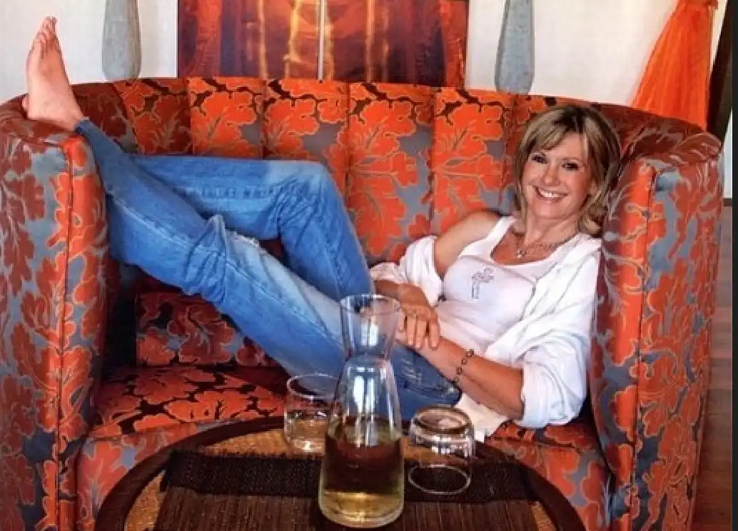 Olivia Newton John Olivia Newton John