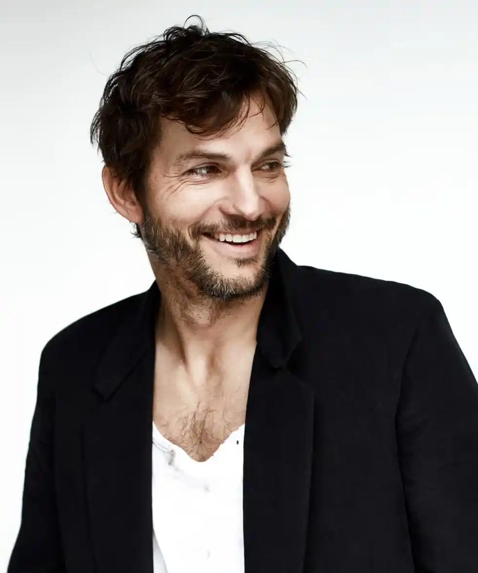 Ashton Kutcher Ashton Kutcher