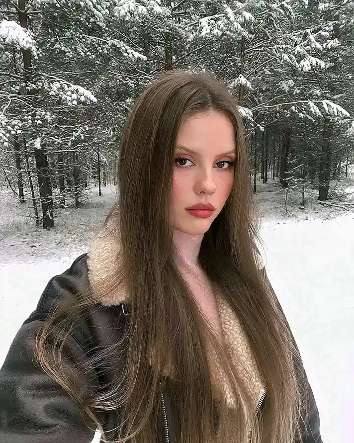 Mia Goth Mia Goth