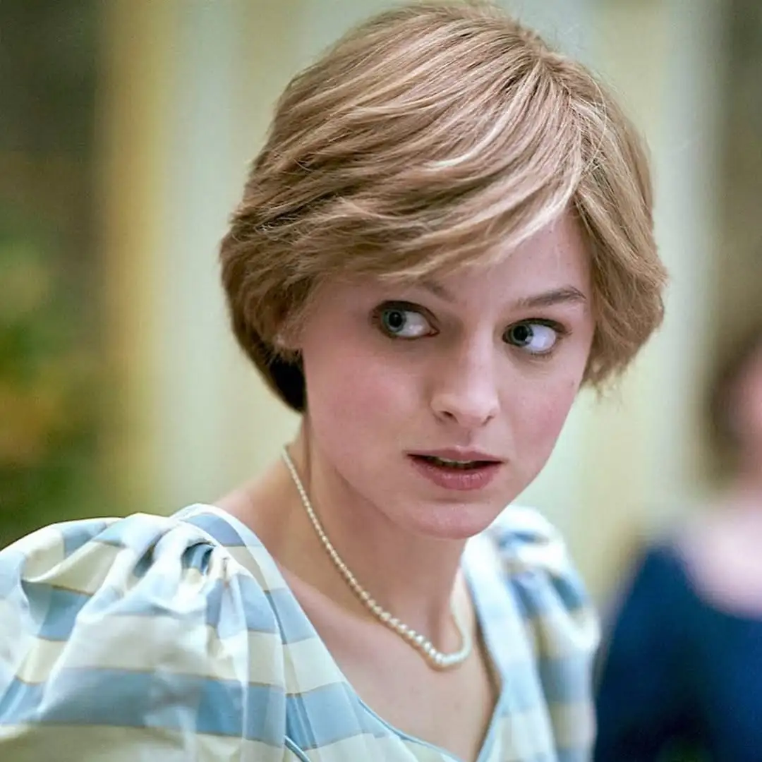 Emma Corrin Emma Corrin
