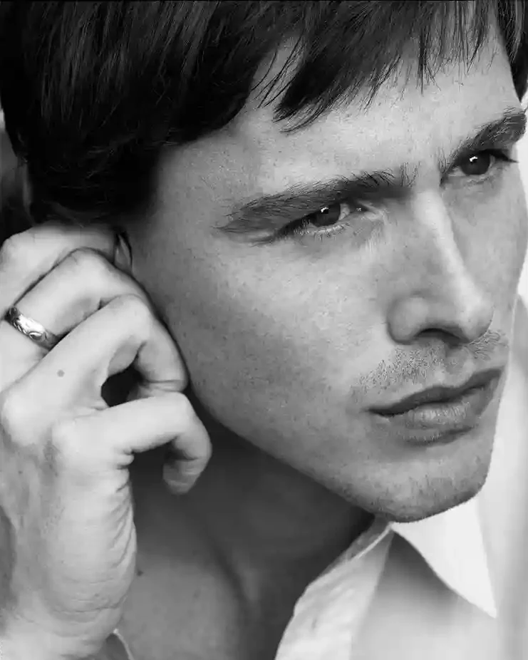 Harris Dickinson Harris Dickinson
