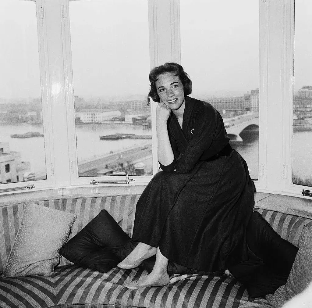 Julie Andrews Julie Andrews