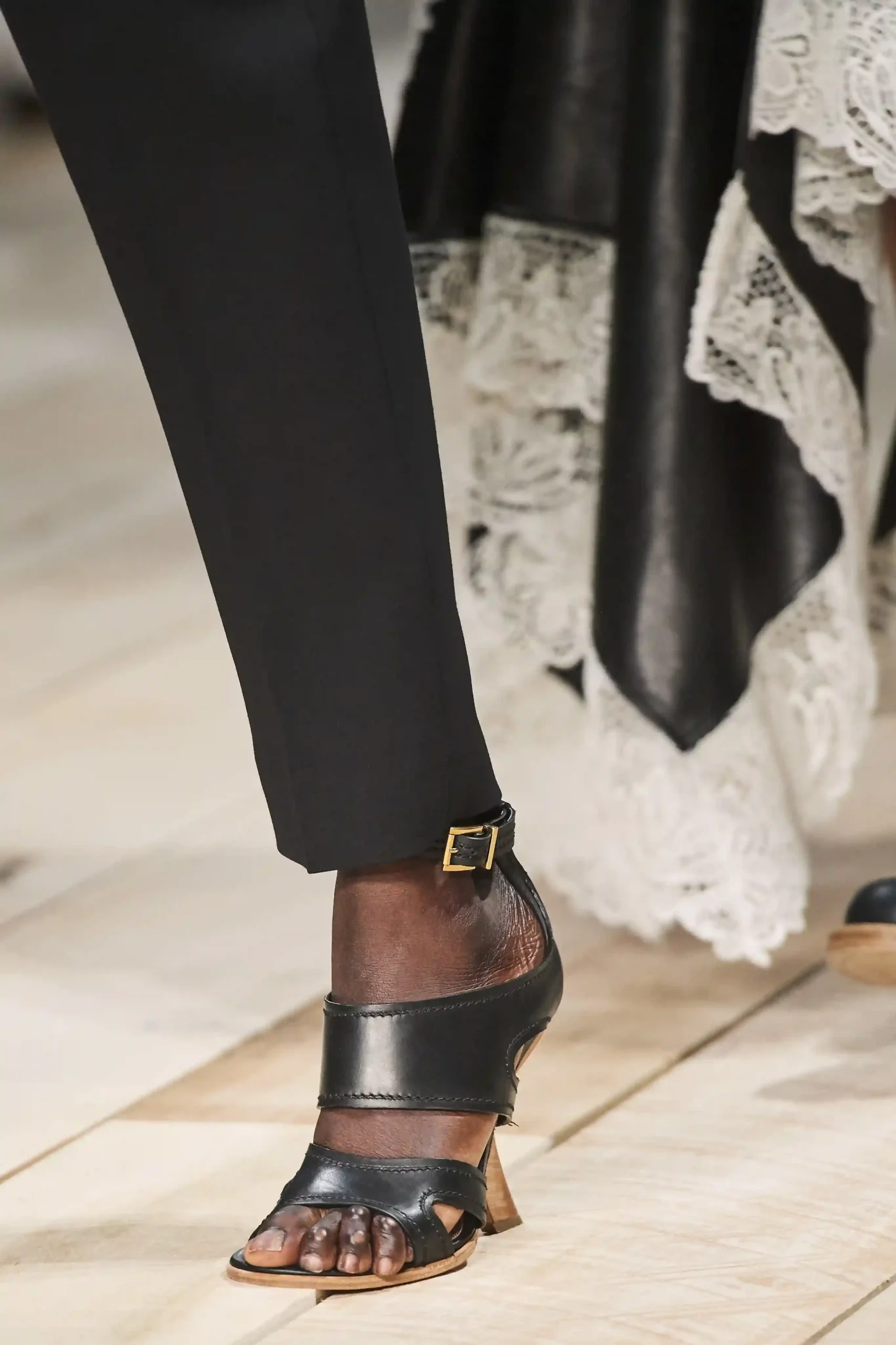 Anok Yai Anok Yai feet 2