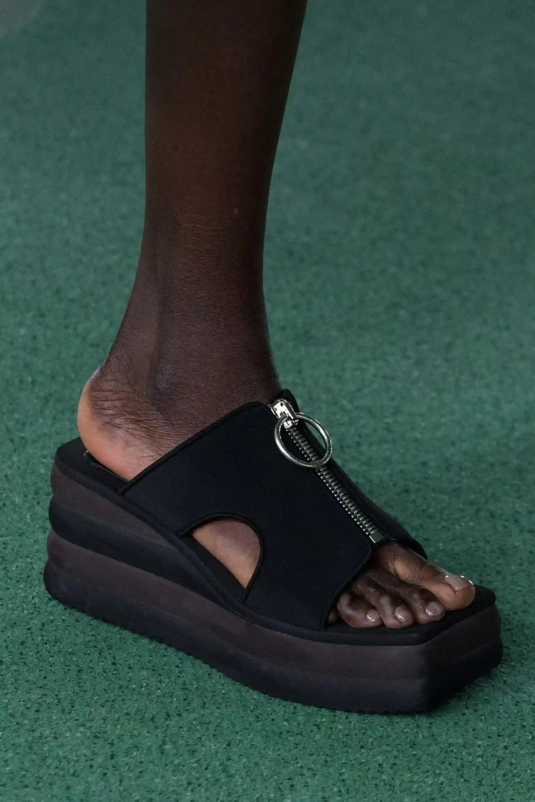 Anok Yai Anok Yai feet 3