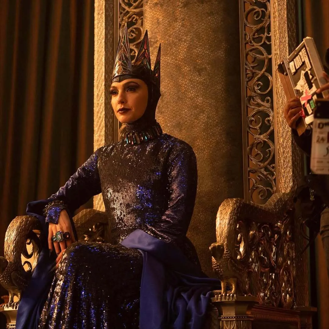 Gal Gadot Gal Gadot Snow white