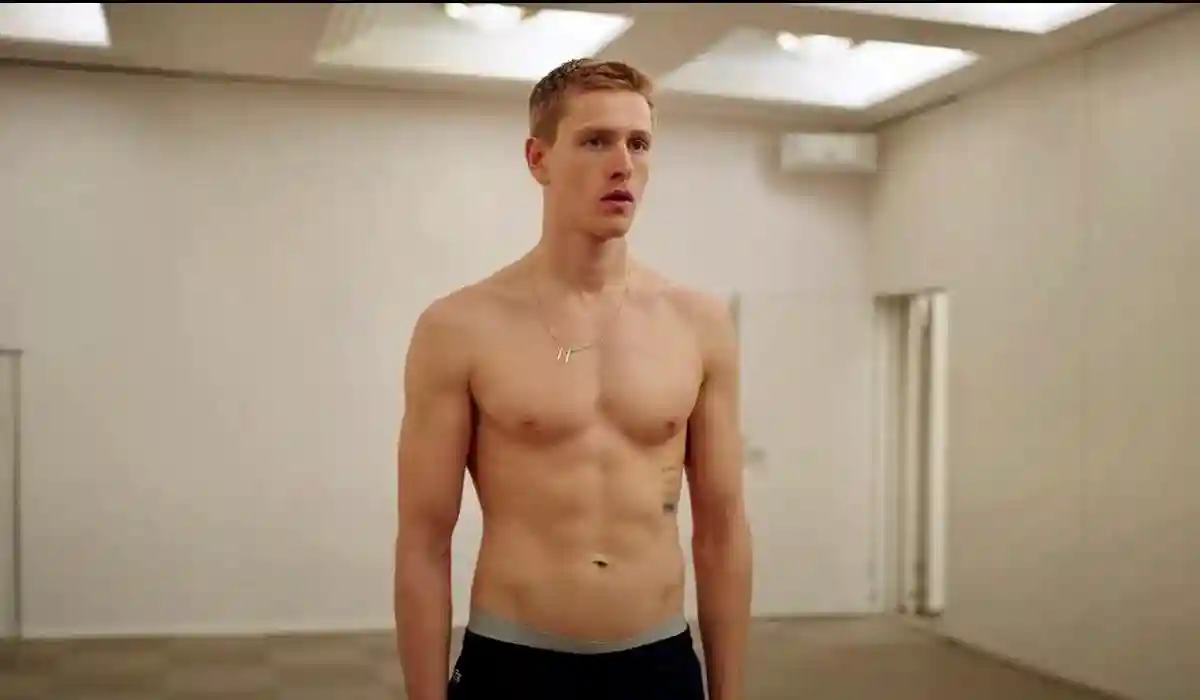 Harris Dickinson Harris Dickinson