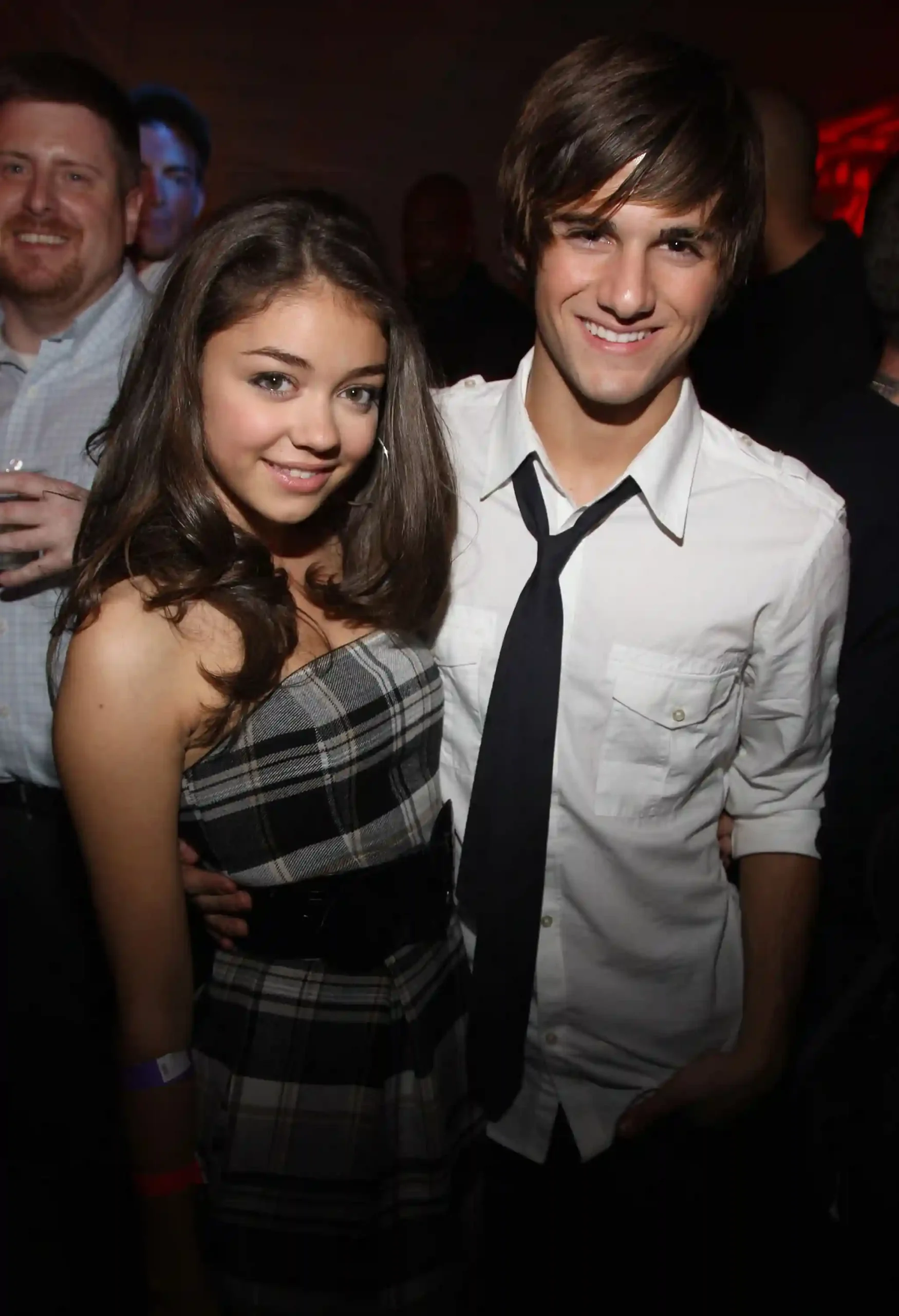 Sarah Hyland Sarah Hyland and actor Max Ehrich