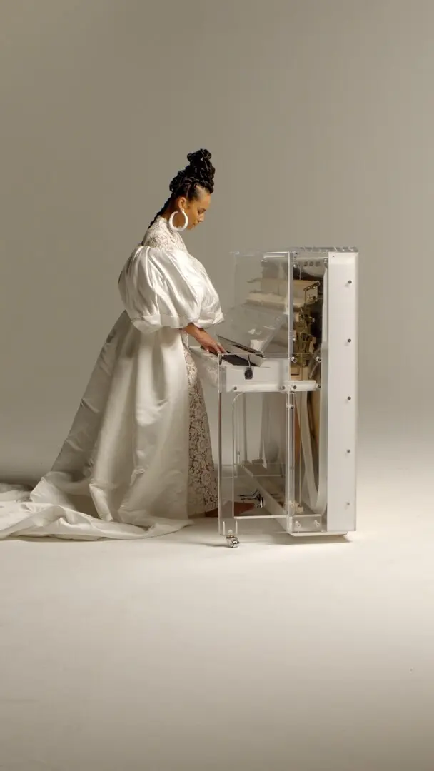 Alicia Keys ALicia Keys Playing piano