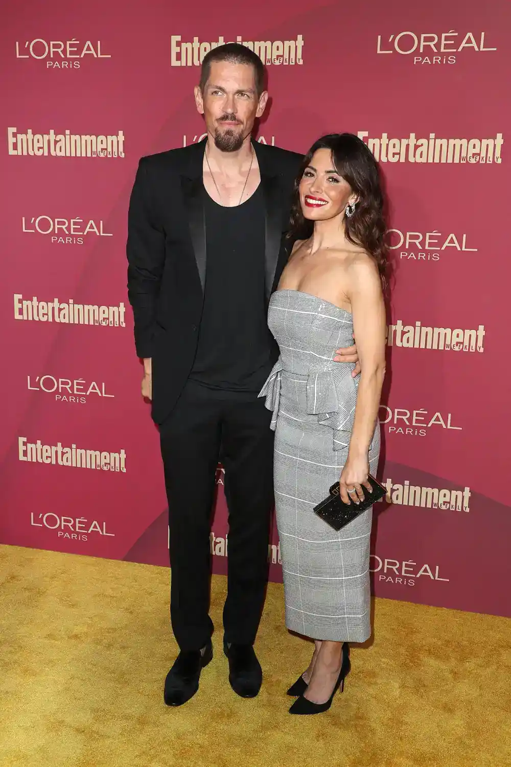 Sarah Shahi Sarah Shahi ex husband Steve Howey