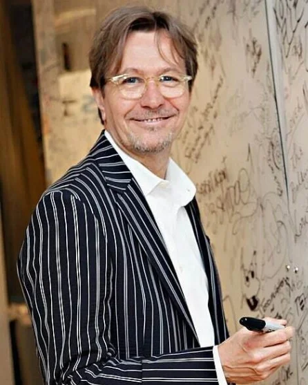 Gary Oldman Gary Oldman